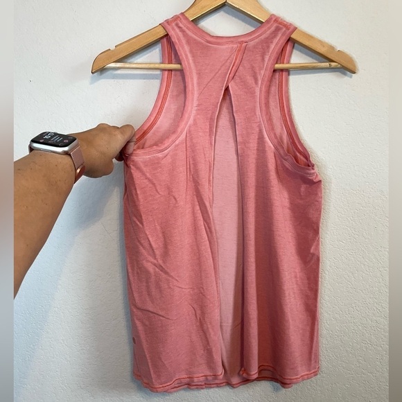 Lululemon All Tied Up Tank Pink Wash
Sublimado Pigment Dye Rustic Coral Top - Picture 4 of 9